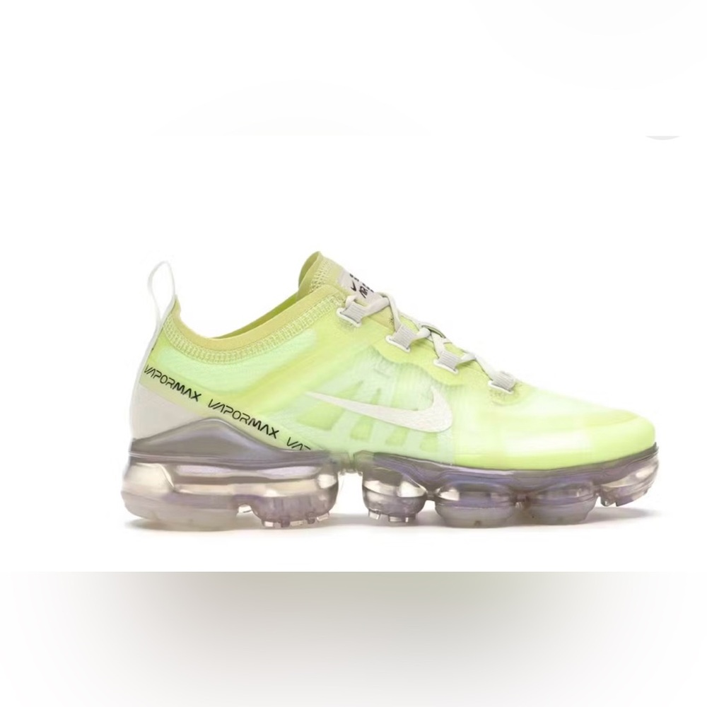 Women’s Nike AirMac VaporMax running shoe size 9 1/2